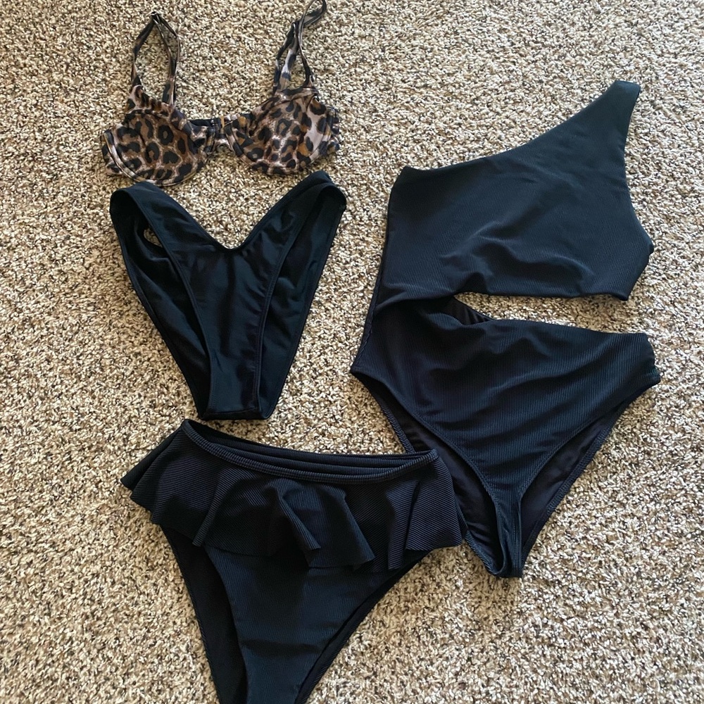 Revolve Swim Bundle Small S Beach Riot LPA